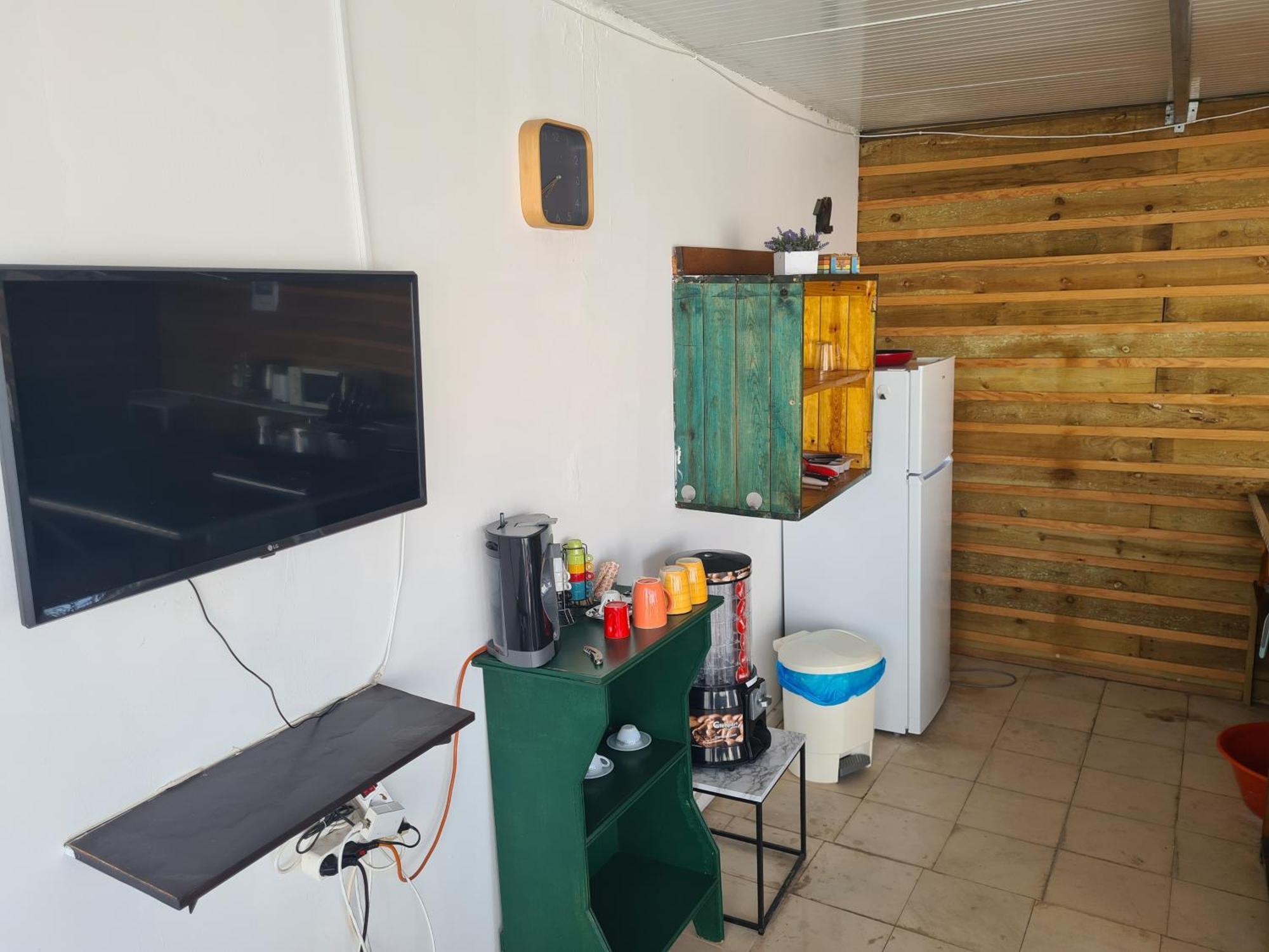 הוסטל ליסבון Casa Vale Ecotainer מראה חיצוני תמונה