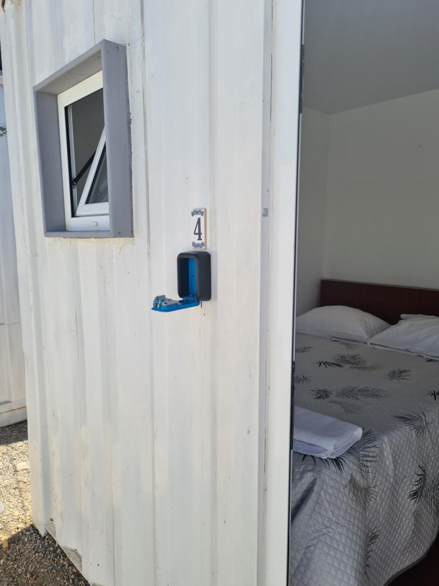 הוסטל ליסבון Casa Vale Ecotainer מראה חיצוני תמונה