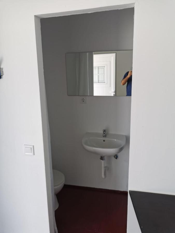 הוסטל ליסבון Casa Vale Ecotainer מראה חיצוני תמונה